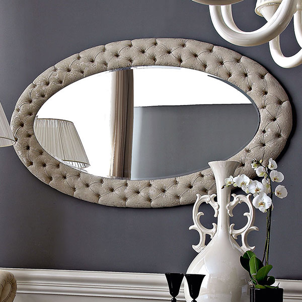 4028<br>
buttoned oval mirror  
225 x 9 x 132 cm