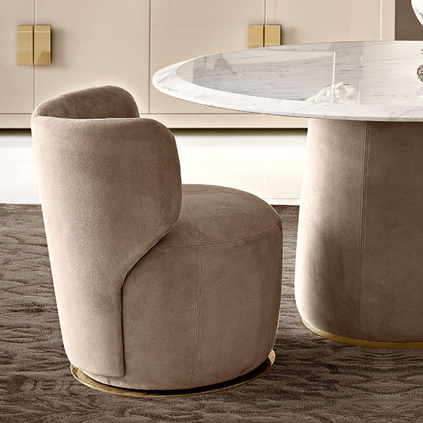 G1045 KAREN<br>
swivel chair with steel base, gold finish   
Ø 63 x 73 cm