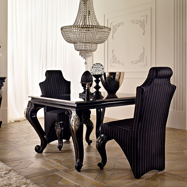 1062<br>
chair   
53 x 72 x 110 cm<br>

1060M2<br>
table with black Marquina marble top   
130 x 130 x 78 cm<br>

cl13<br>
9-light crystal chandelier  
Ø 60 x 88 cm