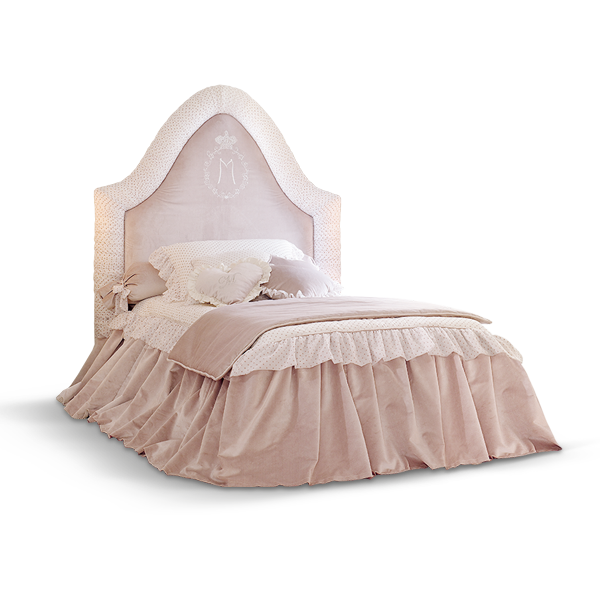 <strong>SHIRLEY</strong> letto con ricamo_bed with embroidery<br>
<strong>3031TB</strong> set teli  baldacchino<br>
<strong>0530</strong> comò<br>
<strong>0533</strong> comodino con decoro<br>
<strong>4012L</strong> specchiera rettangolare liscia<br>
<strong>4010</strong> specchiera rotonda arricciata<br>
<strong>6001</strong> Antony poltroncina<br>
<strong>6009</strong> Antony pouff<br>
<strong>2133</strong> base lampada cuore 3 luci<br>
<strong>2142</strong>lumetto cuore 2 luci