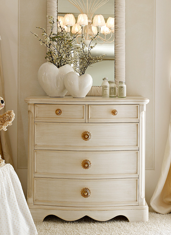 <strong>0438</strong> dresser with large and small amber ball knob
PS01 and PS02 L. 92 x P. 50 x H. 89 cm