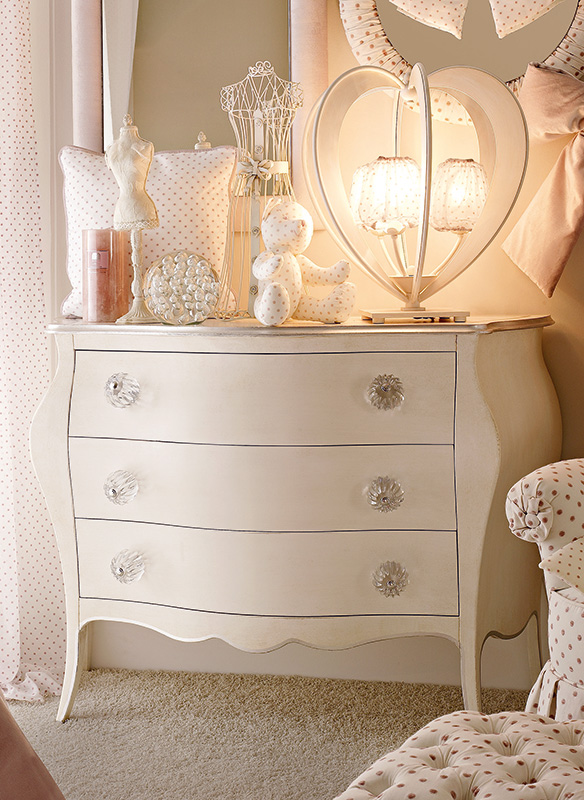 <strong>0530</strong> dresser with PS03 large clear ball knob
L.103 x P. 42 x H. 85 cm