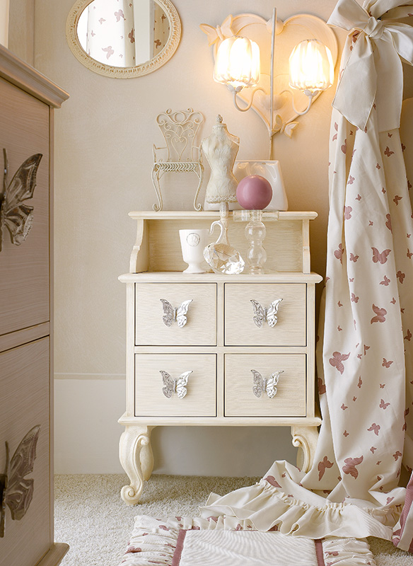 <strong>1511</strong> nightstand with top unit with small 
butterfly handle PF04, chrome finish
L. 54 x P. 35 x H. 80 cm