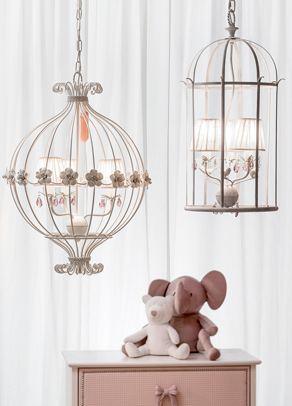 <strong>ML14</strong> round cage chandelier, 3 lights ø 50 x H. 70 cm <br>
<strong>ML13</strong> birdcage chandelier, 3 lights ø 38 x H. 73 cm