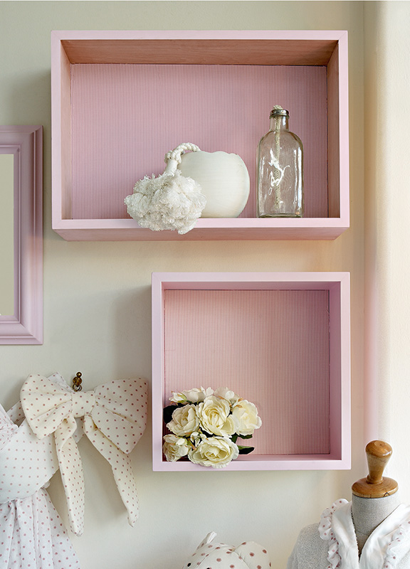 <strong>1078</strong> open square wall unit with lined bottom L. 40 x P. 20 x H. 40 cm <br>
<strong>1079</strong> open rectangular wall unit with lined bottom L. 60 x P. 20 x H. 40 cm