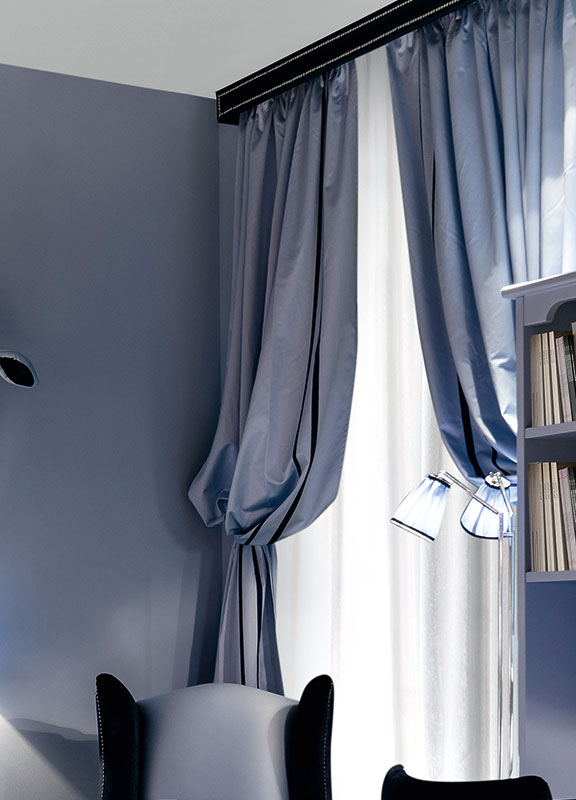 <strong>TL07</strong> impero curtains with KB07 fabric covered track L. 140 x h. 270 cm